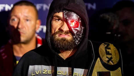 Karlos VÉMOLA skončil deň pred Vianocami v putách