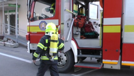 Pri požiari izby v nemocnici sa splodín z horenia nadýchali dvaja ľudia