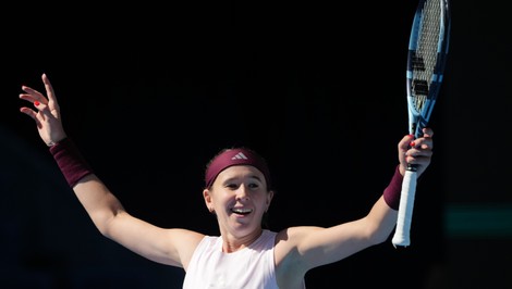 BARTŮŇKOVÁ vyradila svetovú dvojku, SABALENKA neuhrala ani set
