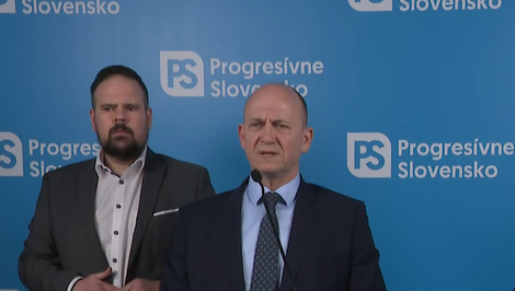 Upratovačky na polícii po rokoch končia. PS chce zvolať mimoriadny výbor