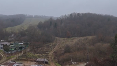 Mladík objavil pri prechádzke so psom ľudské kosti, ktoré sa tam mali nachádzať rok