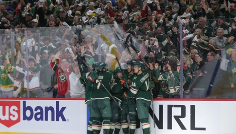 Minnesota aj Anaheim postúpili po rovnakom výsledku do 2. kola play-off