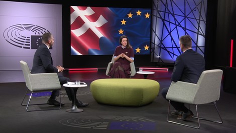 Európa od A po Z: Uhrík odmieta ďalšie zbrojenie, Karvašová pripomína otázku bezpečnosti