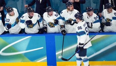 Fínsko skóruje v oslabení, vyhráva 2:0!