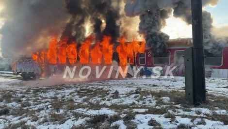V Jelenci došlo k zrážke vlakov a vypukol požiar. Cvičenia sa zúčastnili desiatky hasičov