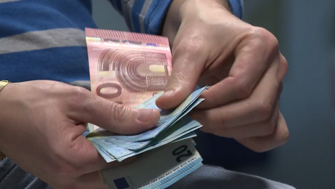 Dovolenky sa nedočkali. Žena z cestovky obrala klientov o milióny