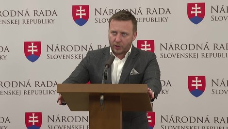 Šírenie poplašnej správy? Kotlár vinu odmieta a hovorí o politickom tlaku