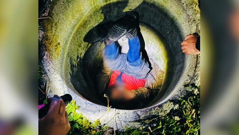 Senior spadol spolu hlavou do šachty. Tragédii zabránila jedna vec