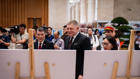 Fico vo Vietname: Slovensko chce byť mostom medzi EÚ a Áziou