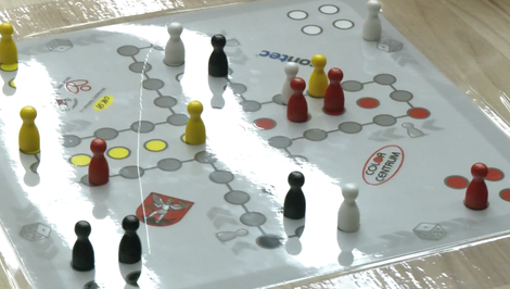 Rekordný turnaj Človeče: Do hry sa zapojilo vyše 200 ľudí