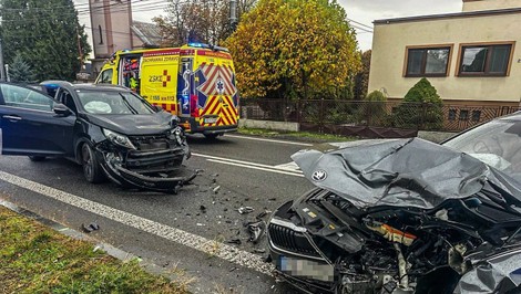 Vážna nehoda pri Michalovciach: Opitý vodič vrazil do auta, v ktorom bola žena a dve deti