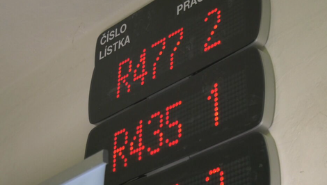 Úrad na východe nestíha. Ľudia cestujú naprieč krajinou kvôli jednému dokladu