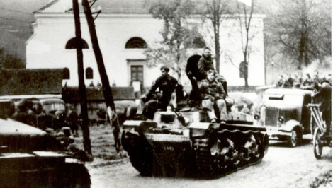 „Začnite s vysťahovaním.“ Pred 82 rokmi sa začalo Slovenské národné povstanie
