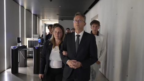 Zadržali exministra Orbánovej vlády Balázsa Hankóa