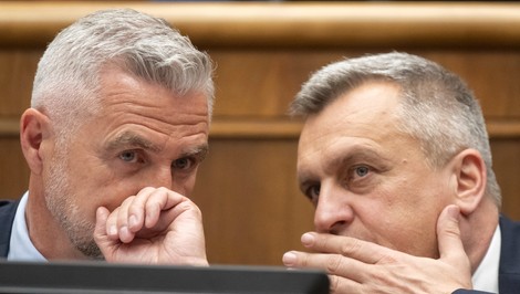 Napätie v parlamente: Danko vykázal Mesterovú z rokovacej sály