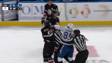 Černák sa pobil a zranil, Dvorský ani Nemec nebodovali