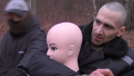 Rusi poslali na front sériového vraha. Teraz po "sosnovskom maniakovi" pátrajú