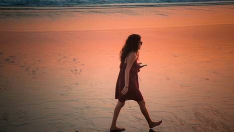 Chodíte nesprávne? TÝCHTO 6 rád vám pomôže proti bolesti