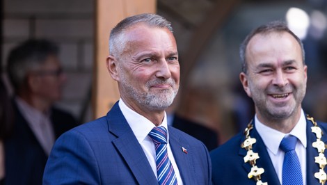 Slovensko si pripomína 34 rokov od prijatia Ústavy. Raši otvoril aj otázku predčasných volieb