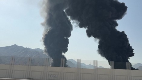 ONLINE: Irán oznámil útoky, ľudia majú opustiť prístavy v Spojených arabských emirátoch