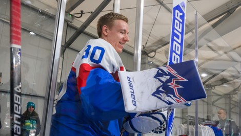 Gólman GAJAN podpísal zmluvu v NHL,