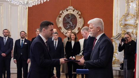 Macinka sa neospravedlní Pavlovi za svoje SMS. Plánuje ignorovať kanceláriu prezidenta