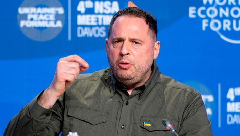 Ex-šéf Zelenského kancelárie Jermak vyzbieral peniaze na kauciu a pôjde na slobodu