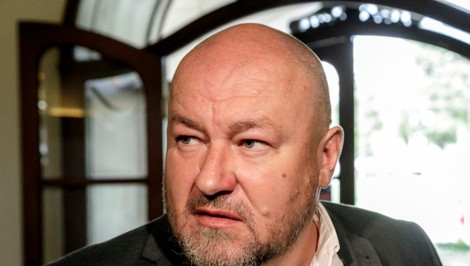 Huliak o Tarabovi: Nikdy nemal byť ministrom. Jeho návratu do parlamentu sa vysmial