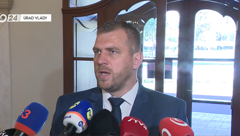 Kuffa si nemyslí, že SNS navrhne nového nominanta. „Bola by to potupa“