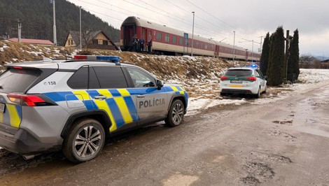 Tragická udalosť: Expres smerujúci z Košíc do Bratislavy zrazil človeka