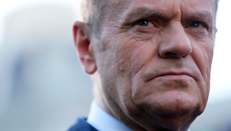 Podľa Donalda Tuska aféra Epsteina mohla byť operáciou ruskej KGB