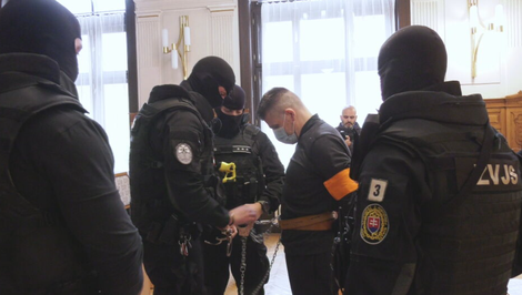 Najvyšší súd potvrdil 20 rokov väzenia pre Kristiána Kádára zo skupiny sátorovcov