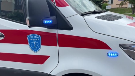 Opitý 12-ročný chlapec skolaboval v kríkoch. Zachránil ho zásah okoloidúcich
