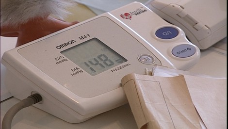 Máte vysoký tlak? Okrem užívania liekov urobte aj TÝCHTO 7 vecí