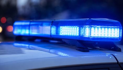 Vidíte modrý policajný maják? Nemusíte sa vždy uhýbať, toto je dôvod
