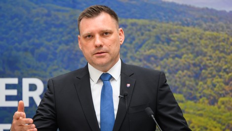 Sťažnosť proti významnej investícii Málinec – Látky neuspela. Rozhodol Ústavný súd
