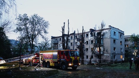 Rusi zasiahli na Ukrajine obytnú štvrť aj škôlku. Medzi desiatkami obetí sú aj deti