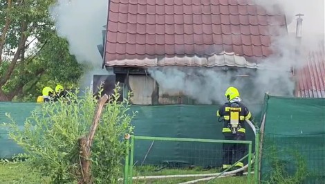 Tragický požiar pri štrkovisku: V chatke našli mŕtvu 18-ročnú ženu