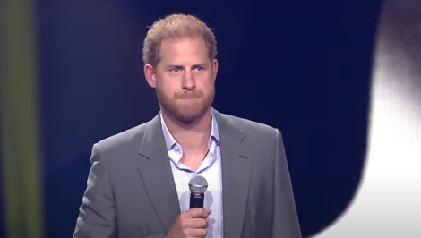 PRVÉ vyjadrenie princa Harryho po návrate do Británie! TOTO novinárom povedal!