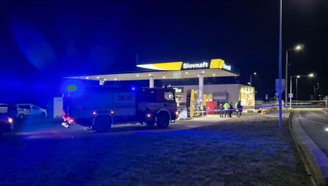 Tragická nehoda: Auto zrazilo malého chlapca. Za volantom sedel jeho otec