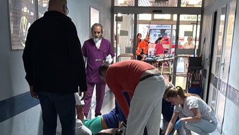 Pacient v bratislavskej ružinovskej nemocnici zlomil zdravotníkovi nos