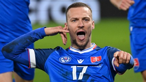 Slovensko vedie nad Kosovom 2:1, Haraslín skóroval v nadstavenom čase