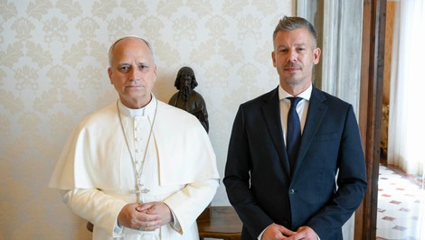 Pápež prijal premiéra Magyara, ten ho pozval na návštevu Maďarska