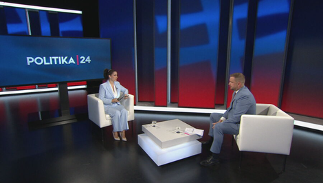 Politika 24: Pacienti trpia v horúčavách. Šaško sľúbil klimatizácie aj nové nemocnice