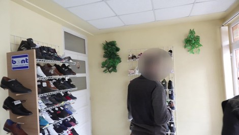 Mladík útočil s nožom v obchode. Plánoval sa vrátiť, aby svoj čin dokončil