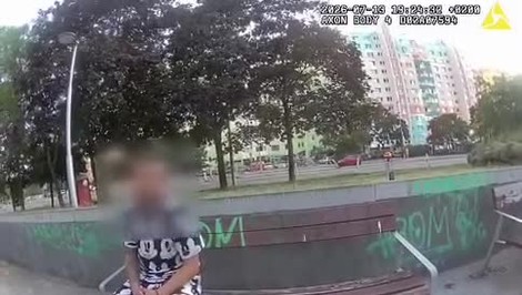 Neďaleko detského ihriska nasprejoval obrázok mužského prirodzenia, polícia ho zadržala