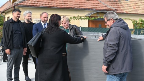 Vo Veľkej Mači otvorili Pamätník slobody slova