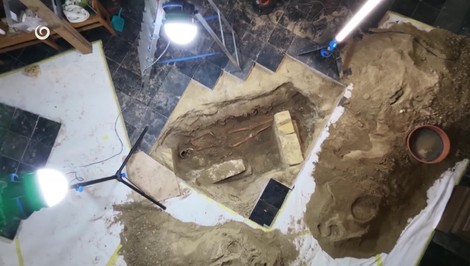 Stratená stopa legendárneho D'Artagnana? V holandskom kostole objavili kostrové pozostatky