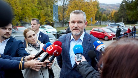 Pellegrini zatiaľ nechce vymenovať Kuffu za ministra. Rozhodnutie oznámi budúci týždeň
