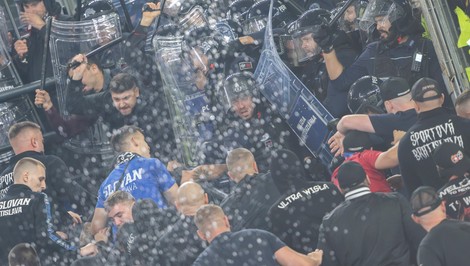 Pokuta a ZÁKAZ. Slovan spoznal trest za výtržnosti v Ríme